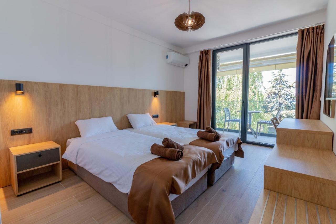 Lago Hotel Лагадин Экстерьер фото